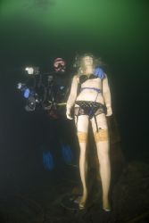 Mark's new dive buddy. Vivian quarry.
D200, 10.5mm. by Derek Haslam 